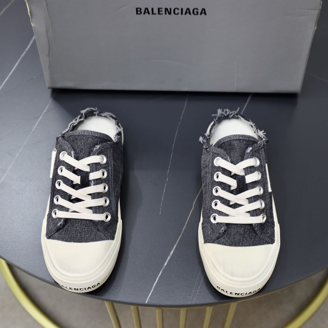 Balenciaga Slippers